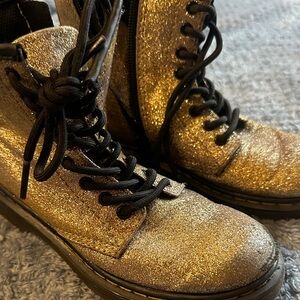 Dr. Martens Kids Gold Glitter Boots - US 1